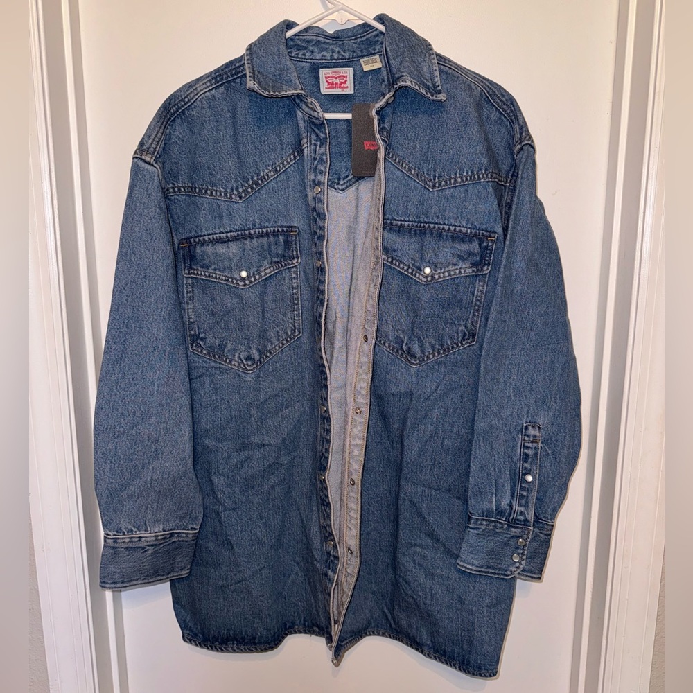 Women’s L Levi Denim Shacket